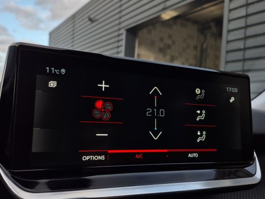 Peugeot 2008 1.2 PureTech Blue Lease Allure Camera | LED | Parkeersensoren | Carplay/android auto | Climate co... ActivLease financial lease