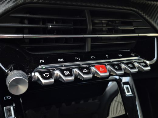 Peugeot 2008 1.2 PureTech Blue Lease Allure Camera | LED | Parkeersensoren | Carplay/android auto | Climate co... ActivLease financial lease