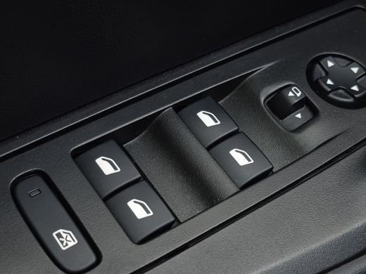 Peugeot 2008 1.2 PureTech Blue Lease Allure Camera | LED | Parkeersensoren | Carplay/android auto | Climate co... ActivLease financial lease