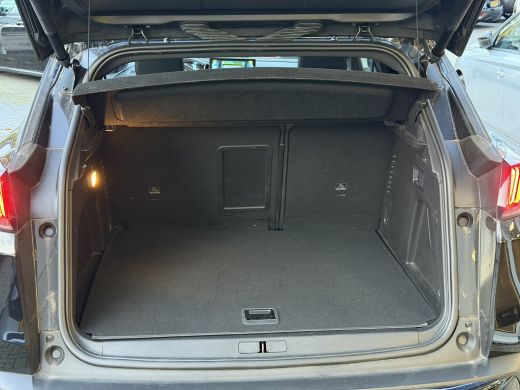 Peugeot 3008 1.6 HYbrid 225 GT Navigatie | Climate | Elektrische Acherklep | Panoramadak | | Apple Carplay/And... ActivLease financial lease