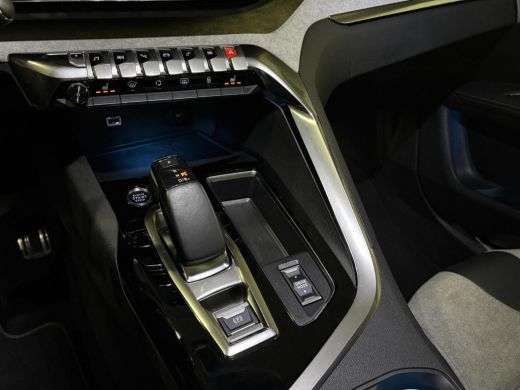 Peugeot 3008 1.6 HYbrid 225 GT|Black Pack|Panodak|360|FOCAL|Carplay|Navi|PDC|ACC|Side assist|Lane Assist| ActivLease financial lease