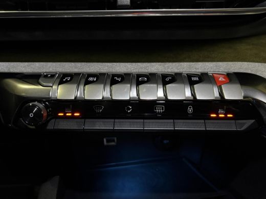 Peugeot 3008 1.6 HYbrid 225 GT|Black Pack|Panodak|360|FOCAL|Carplay|Navi|PDC|ACC|Side assist|Lane Assist| ActivLease financial lease