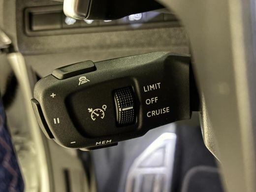 Peugeot 3008 1.6 PHEV HYbrid 225 GT|Black Pack|Panodak|360|FOCAL|Carplay|Navi|PDC|ACC|Side assist|Lane Assist| ActivLease financial lease