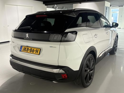 Peugeot 3008 1.6 HYbrid 225 GT|Black Pack|Panodak|360|FOCAL|Carplay|Navi|PDC|ACC|Side assist|Lane Assist| ActivLease financial lease