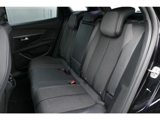 Peugeot 5008 1.2 HYBRID 145PK 7-ZITS ALLURE AUTOMAAT / NAVI / LED / CLIMA / PDC / 19"LMV / KEYLESS / STOELVERW... ActivLease financial lease