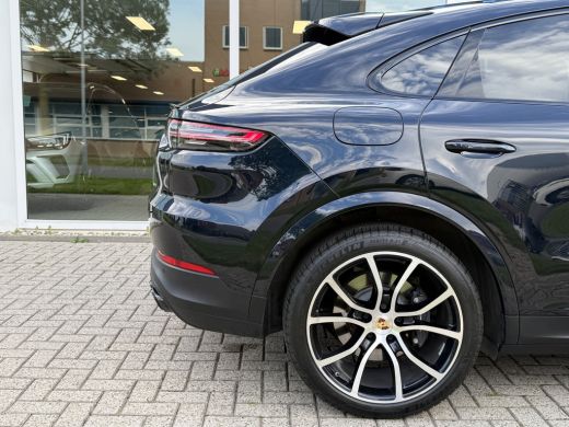 Porsche Cayenne 3.0 E-Hybrid Sportchrono | Luchtvering ActivLease financial lease