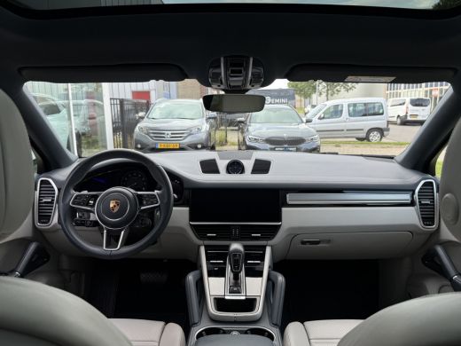 Porsche Cayenne 3.0 E-Hybrid Sportchrono | Luchtvering ActivLease financial lease