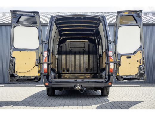 Renault Master 2.3 dCi | L1H2 | Navigatie | Cruise | Airco | Euro 6 ActivLease financial lease