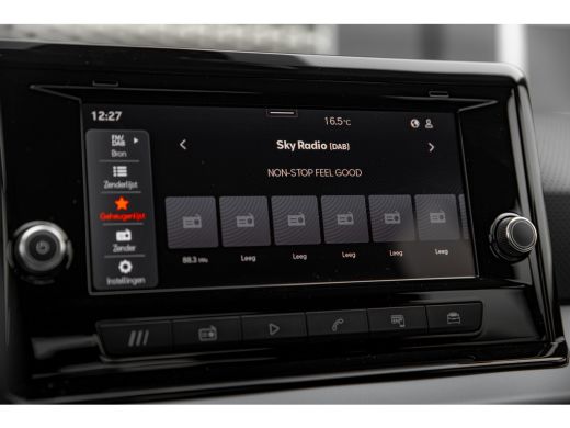 Seat Arona 1.0 EcoTSI 95pk Style | Airco | Cruise Control | Apple Carplay / Android Auto | 16" ActivLease financial lease