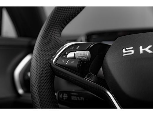 Skoda Kodiaq 1.5 TSI PHEV 204pk Sportline Business | Trekhaak | Stoelverwarming | Keyless | 20" | Adaptive Cru... ActivLease financial lease