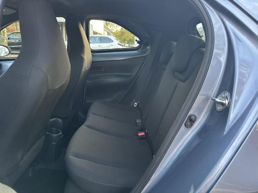 Toyota Aygo 1.0 VVT-i MT Play | 06-10141018 Voor meer informatie ActivLease financial lease