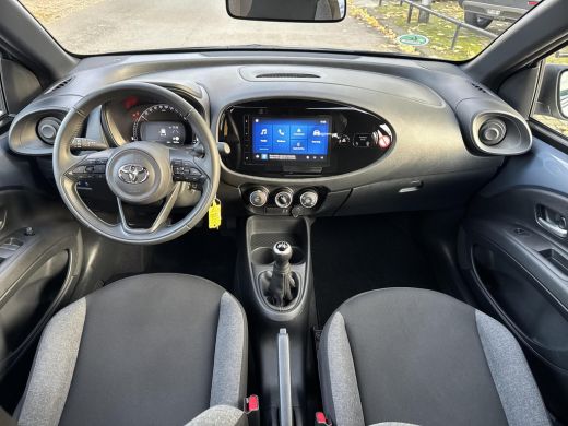 Toyota Aygo 1.0 VVT-i MT Play | 06-10141018 Voor meer informatie ActivLease financial lease