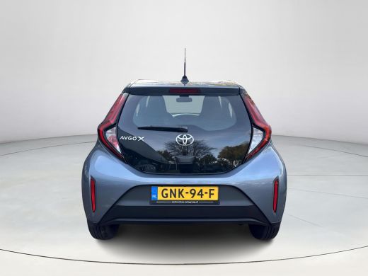 Toyota Aygo 1.0 VVT-i MT Play | 06-10141018 Voor meer informatie ActivLease financial lease