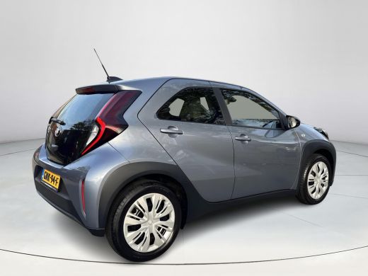 Toyota Aygo 1.0 VVT-i MT Play | 06-10141018 Voor meer informatie ActivLease financial lease