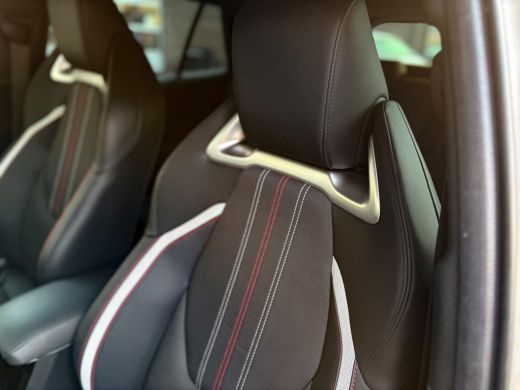 Toyota Corolla Touring Sports 2.0 Hybrid Premium | Trekhaak afnb. | Head Up | Stoel & Stuur verw. | BSM | PDC V&A | Prijs Rijkl... ActivLease financial lease