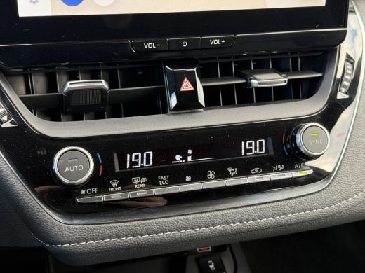 Toyota Corolla Touring Sports Hybrid 140 Dynamic **NAVIGATIE/ DODEHOEK DETECTIE/ ELEKTRONISCHE ACHTERKLEP/ GARANTIE** ActivLease financial lease