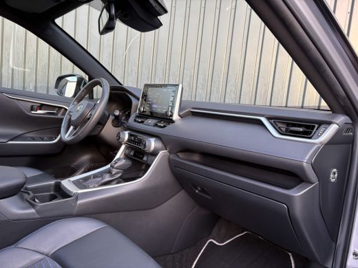 Toyota RAV4 2.5 Hybrid Black Edition | Panodak | Stoel & Stuur verw. | Prijs Rijklaar!! ActivLease financial lease