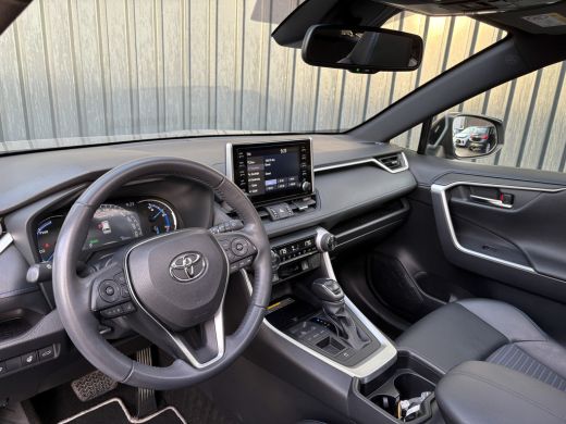 Toyota RAV4 2.5 Hybrid Black Edition | Panodak | Stoel & Stuur verw. | Prijs Rijklaar!! ActivLease financial lease