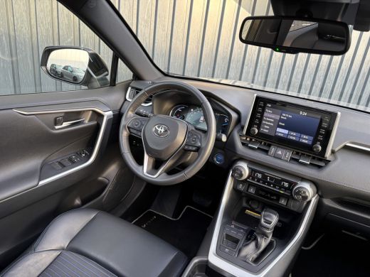 Toyota RAV4 2.5 Hybrid Black Edition | Panodak | Stoel & Stuur verw. | Prijs Rijklaar!! ActivLease financial lease