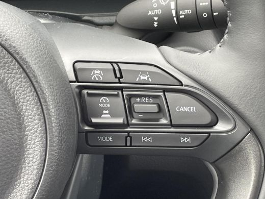 Toyota Yaris Cross 1.5 Hybrid 130 Executive **PREMIUM PACK/ NIEUWE AUTO/ DIRECT LEVERBAAR** ActivLease financial lease