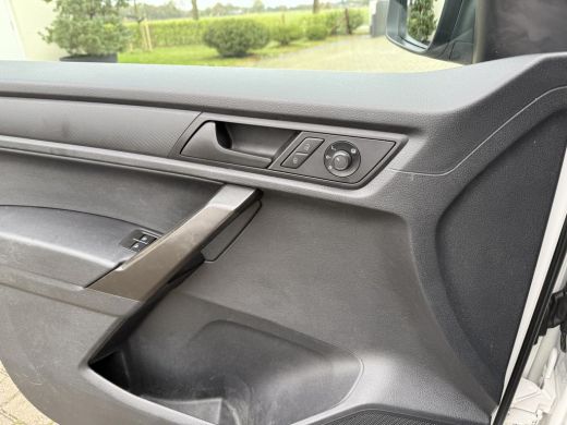 Volkswagen Caddy 1.4 TSI Automaat Airco Verwarmde Stoelen ActivLease financial lease