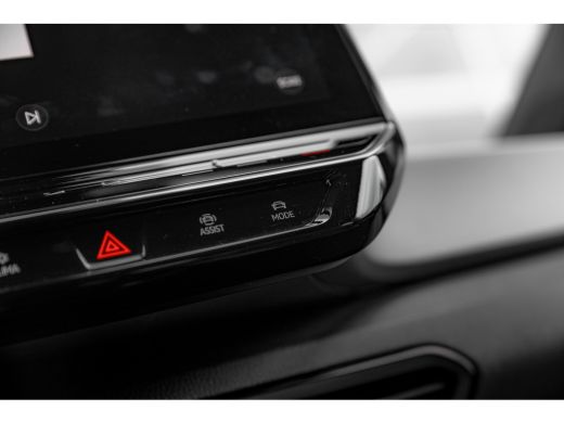 Volkswagen ID.3 First Plus 58 kWh | Camera | Adaptive Cruise | Stoelverwarming | ActivLease financial lease