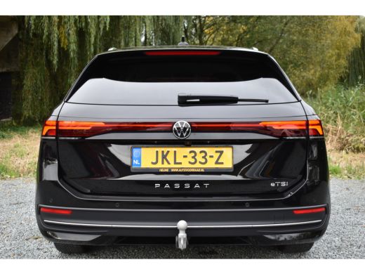 Volkswagen Passat Variant 1.5 eTSI 150PK DSG BUSINESS 360-CAMERA/ALCANTARA/TREKHAAK ActivLease financial lease