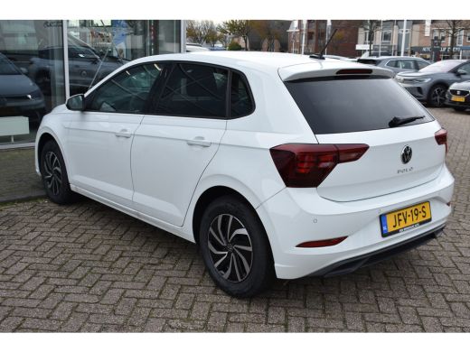 Volkswagen Polo 95pk 1.0 TSI Life Edition | APP. CONNECT | STOELVERW. | NAVIGATIE | ADAPT. CRUISE | AIRCO | DAB+ ... ActivLease financial lease