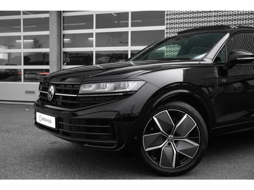 Volkswagen Touareg 3.0 TSi 462PK eHybrid 4MOTION R | NIEUW MODEL |  Luchtvering | Nachtzicht | Stoelverwarming/Venti... ActivLease financial lease