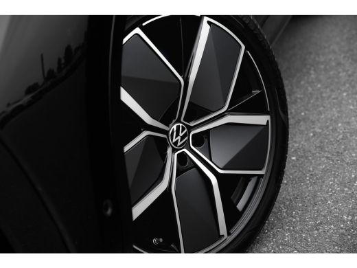 Volkswagen Touareg 3.0 TSi 462PK eHybrid 4MOTION R | NIEUW MODEL |  Luchtvering | Nachtzicht | Stoelverwarming/Venti... ActivLease financial lease