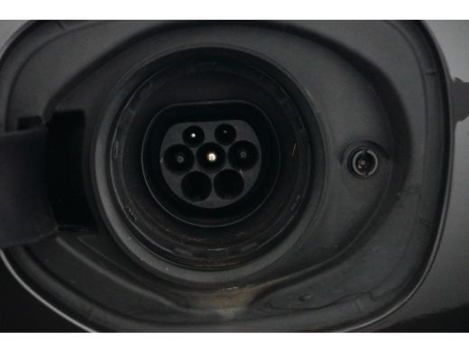 Volvo  XC60 2.0 T6 Plug-in hybrid AWD Inscription | Long Range | Trekhaak | PDC V+A 360 camera | Panoramadak ... ActivLease financial lease