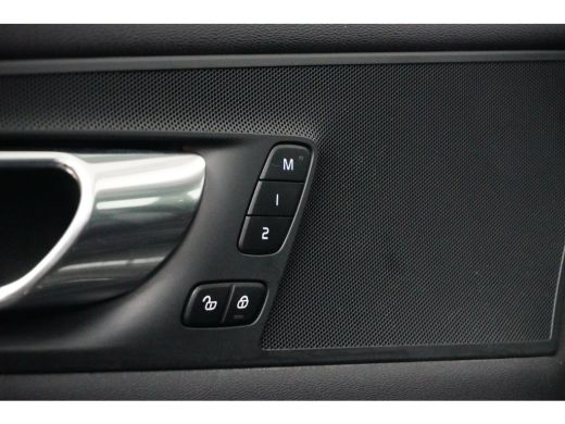 Volvo  XC60 2.0 T6 Plug-in hybrid AWD Inscription | Long Range | Trekhaak | PDC V+A 360 camera | Panoramadak ... ActivLease financial lease