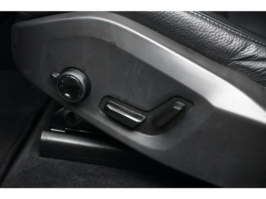 Volvo  XC60 2.0 T6 Plug-in hybrid AWD Inscription | Long Range | Trekhaak | PDC V+A 360 camera | Panoramadak ... ActivLease financial lease