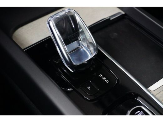 Volvo  XC60 2.0 T6 Plug-in hybrid AWD Inscription | Long Range | Trekhaak | PDC V+A 360 camera | Panoramadak ... ActivLease financial lease