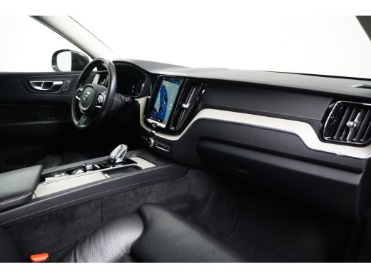 Volvo  XC60 2.0 T6 Plug-in hybrid AWD Inscription | Long Range | Trekhaak | PDC V+A 360 camera | Panoramadak ... ActivLease financial lease