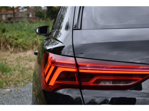 Audi Q3 45 TFSI e 245pk S-TRONIC PRO-LINE VIRTUAL/PDC/CARPLAY ActivLease financial lease