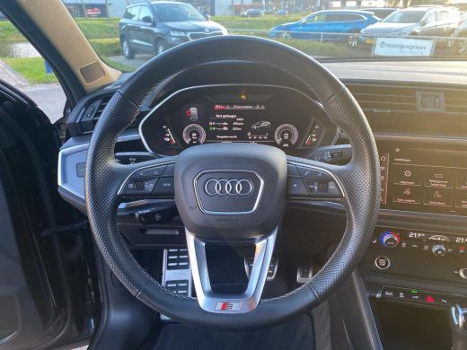 Audi Q3 45 TFSI e S Edition | Leder | Led | Camera ActivLease financial lease