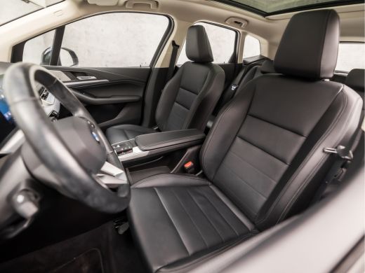 BMW 2 Serie Active Tourer 218i Sportline Automaat (PANORAMADAK, LIVE COCKPIT PLUS, APPLE CARPLAY, HARMAN/KARD... ActivLease financial lease