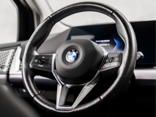 BMW 2 Serie Active Tourer 218i Sportline Automaat (PANORAMADAK, LIVE COCKPIT PLUS, APPLE CARPLAY, HARMAN/KARD... ActivLease financial lease