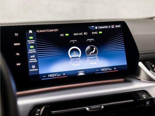 BMW 2 Serie Active Tourer 218i Sportline Automaat (PANORAMADAK, LIVE COCKPIT PLUS, APPLE CARPLAY, HARMAN/KARD... ActivLease financial lease