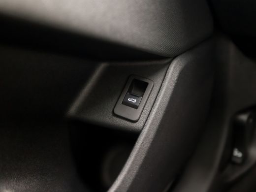 BMW 2 Serie Active Tourer 218i Sportline Automaat (PANORAMADAK, LIVE COCKPIT PLUS, APPLE CARPLAY, HARMAN/KARD... ActivLease financial lease