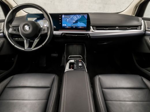 BMW 2 Serie Active Tourer 218i Sportline Automaat (PANORAMADAK, LIVE COCKPIT PLUS, APPLE CARPLAY, HARMAN/KARD... ActivLease financial lease