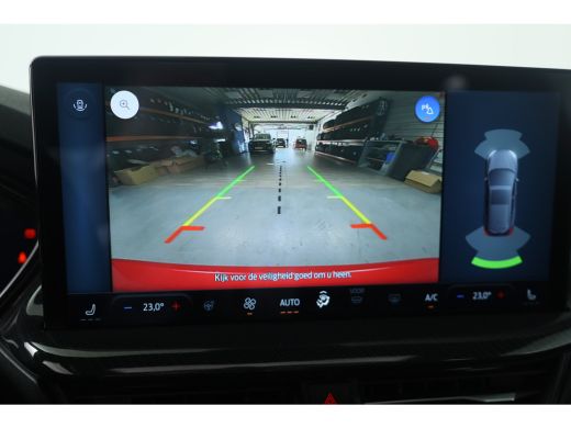 Ford Focus 1.0 EcoBoost Hybrid ST Line X Pano dak | Adaptieve Cruise | Sync 4 | Elektris. kofferklep | Full ... ActivLease financial lease