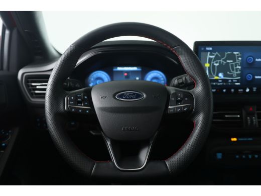 Ford Focus 1.0 EcoBoost Hybrid ST Line X Pano dak | Adaptieve Cruise | Sync 4 | Elektris. kofferklep | Full ... ActivLease financial lease