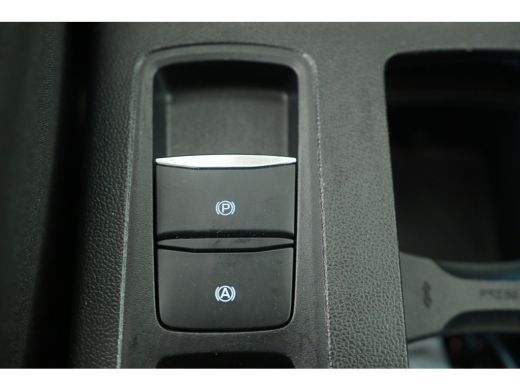 Ford Focus 1.0 EcoBoost Hybrid ST Line X Pano dak | Adaptieve Cruise | Sync 4 | Elektris. kofferklep | Full ... ActivLease financial lease