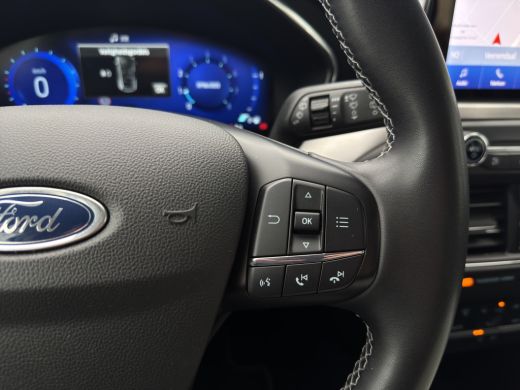 Ford Focus Wagon 1.0 Hybrid Titanium X | Camera | Adap. Cruise | Virtual | Apple Carplay | Elek. Klep ActivLease financial lease