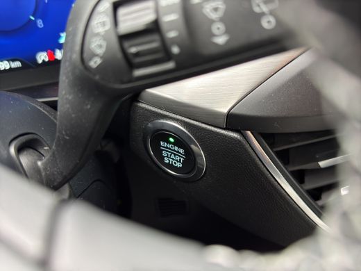 Ford Focus Wagon 1.0 Hybrid Titanium X | Camera | Adap. Cruise | Virtual | Apple Carplay | Elek. Klep ActivLease financial lease