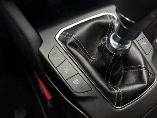 Ford Focus Wagon 1.0 Hybrid Titanium X | Camera | Adap. Cruise | Virtual | Apple Carplay | Elek. Klep ActivLease financial lease