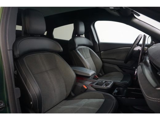 Ford Mustang Mach-E Mach-E GT Extended AWD 98 kWh | Voorraad, Snel Leverbaar | Warmtepomp | Bronze Pack | Panoramadak... ActivLease financial lease