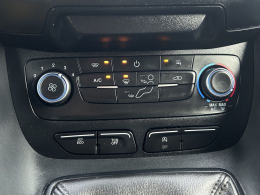 Ford Transit Connect 1.5 EcoBlue 100 PK / L2H1 / 1e EIG. / 59.158 KM !! / TREKHAAK / 2x SCHUIFDEUR / 3-ZITS / AIRCO / ... ActivLease financial lease